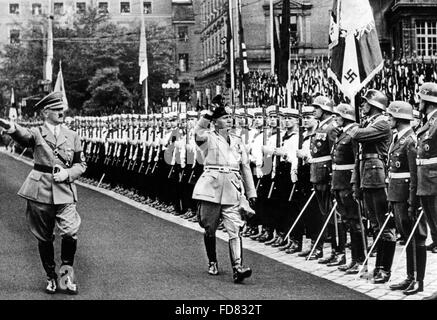 Adolf Hitler et Benito Mussolini à Berlin, 1937 Banque D'Images