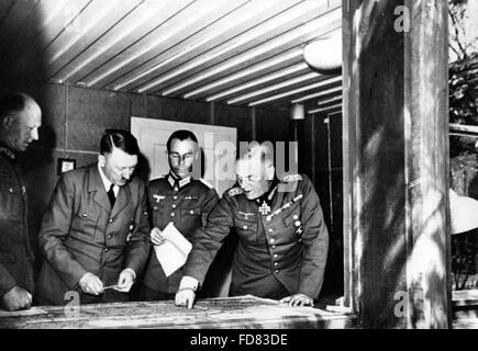 Adolf Hitler avec Alfred Jodl et Wilhelm Keitel, 1940 Banque D'Images