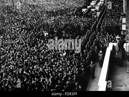 Adolf Hitler à Berlin après l'Anschluss, 1938 Banque D'Images