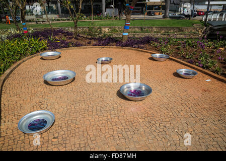 Art contemporain, le Casa do Baile, ou Maison de la danse, conçu par Oscar Niemeyer, Pampulha, Belo Horizonte, Minas Gerais, Braz Banque D'Images