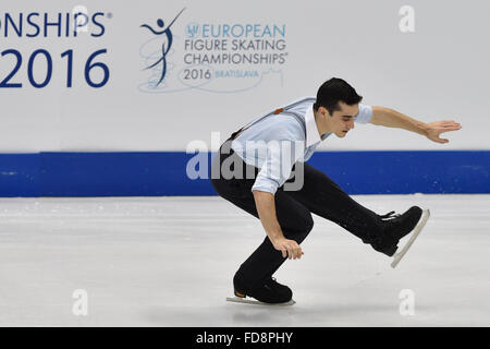 Bratislava, Slovaquie. 28 janvier, 2016. Javier Fernandez de l'Espagne ses patins programme libre au cours de l'or aux Championnats du monde de patinage artistique à Bratislava, Slovaquie, jeudi 28 janvier, 2016. © Vaclav Salek/CTK Photo/Alamy Live News Banque D'Images