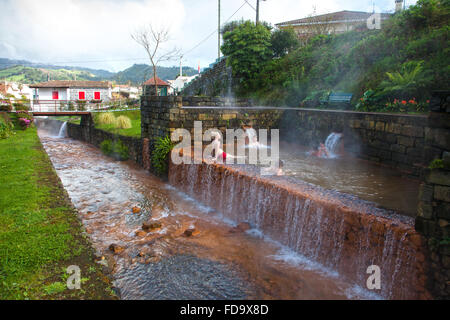 Eaux thermales à Furnas, S.Miguel, Açores, Banque D'Images