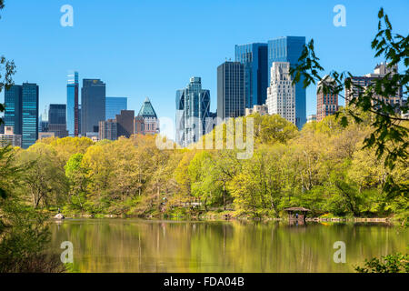 Les immeubles de grande hauteur autour de Central Park Banque D'Images