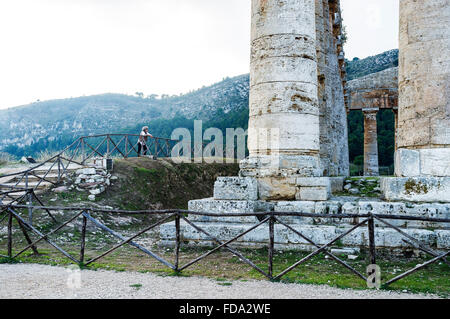 Le temple dorique de Ségeste, en Sicile construit à la fin du 5e siècle avant J.-C. Banque D'Images