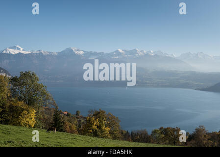 Sigriswil, Suisse, vue sur le lac de Thoune Banque D'Images