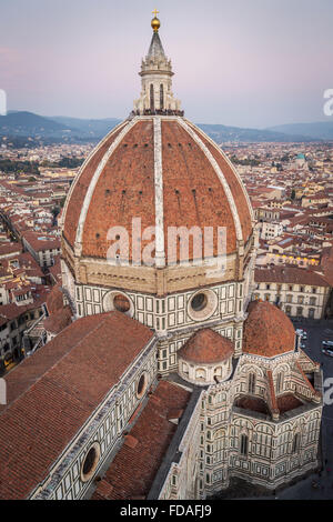 La cathédrale de Florence avec centre historique, Florence, Toscane, Italie Banque D'Images