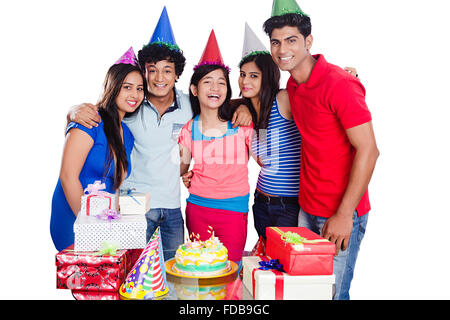 Amis Anniversaire adolescent groupe Célébrations Banque D'Images