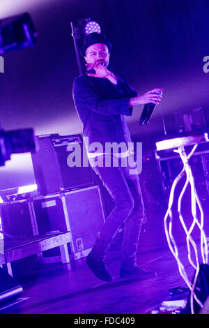 Fontaneto d'Agogna en Italie. 29 janvier 2016. Le groupe de rock italien SUBSONICA il se produit sur la scène du club de musique pendant le phénomène 'Una Foresta Nei Club Tour 2016' Credit : Rodolfo Sassano/Alamy Live News Banque D'Images