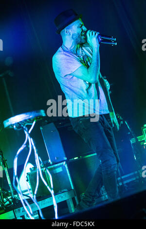 Fontaneto d'Agogna en Italie. 29 janvier 2016. Le groupe de rock italien SUBSONICA il se produit sur la scène du club de musique pendant le phénomène 'Una Foresta Nei Club Tour 2016' Credit : Rodolfo Sassano/Alamy Live News Banque D'Images