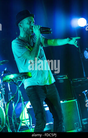 Fontaneto d'Agogna en Italie. 29 janvier 2016. Le groupe de rock italien SUBSONICA il se produit sur la scène du club de musique pendant le phénomène 'Una Foresta Nei Club Tour 2016' Credit : Rodolfo Sassano/Alamy Live News Banque D'Images