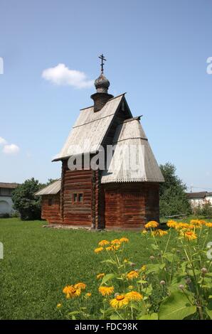 L'église en bois George dans le monastère de l'Archange Michael. La Russie, région de Vladimir, Yuriev-Polsky. Anneau d'or Banque D'Images