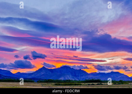 Coucher du soleil en Alberta Foothills country Banque D'Images