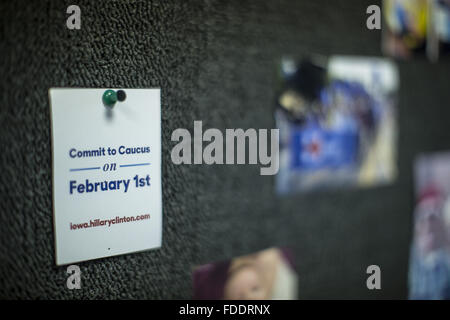 Des Moines, Iowa, USA. Jan 30, 2016. Photos à l'intérieur du détail de l'administration centrale de la campagne présidentielle, Hillary Clinton, à Des Moines, Iowa, le 30 janvier 2016. Clinton est vieing pour battre le sénateur Bernie Sanders et ancien gouverneur du Maryland. Martin O'Malley pour gagner le Caucus de l'Iowa le 1 février. © Bill Putnam/ZUMA/Alamy Fil Live News Banque D'Images