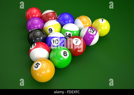 Boules de billard isolé sur fond vert Banque D'Images