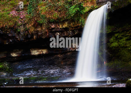 Sgŵd cascade de Gwladius dans le parc national des balises de brecon. Également connu sous le nom de Lady Falls Banque D'Images