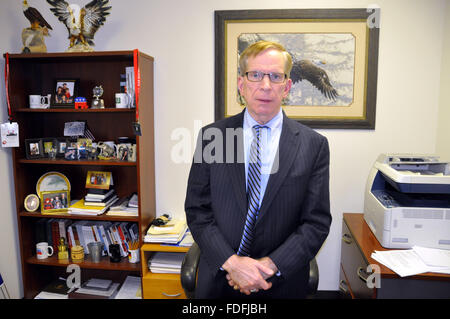 Des Moines, Iowa, USA. Jan 30, 2016. Steve Scheffler, président de la foi et de la liberté dans l'Iowa et influentian la coalition dans l'État républicain, pose dans l'Iowa State Capitol, à Des Moines, Iowa, USA, 30 janvier 2016. Il fait partie de l'État républicain Comittee et voter pour un des candidats à la présidence de la République en sa qualité de l'un des 30 délégués du Caucus de l'Iowa. Photo : MICHAEL DONHAUSER/dpa/Alamy Live News Banque D'Images