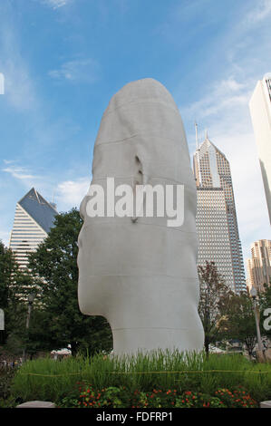 Chicago, Illinois, USA : sculpture 1004 Portraits réalisés par l'artiste espagnol Jaume Plensa au Millennium Park Banque D'Images