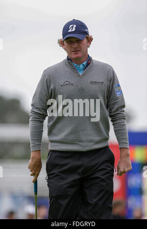 San Diego, Californie, USA. Jan 31, 2016. Brandt Snedeker sur le 15ème green du parcours sud pluvieux au cours d'une ronde finale de l'Open d'assurance des agriculteurs au parcours de golf de Torrey Pines à San Diego, Californie. Justin Cooper/CSM/Alamy Live News Banque D'Images