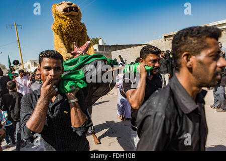 Procession Ashura dans Ormuz, l'Iran. Banque D'Images