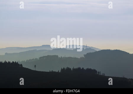 Vue aérienne, collines du nord ouest, Olsberg Sauerland Olsberg, les éoliennes, l'énergie éolienne, Sauerland, Banque D'Images