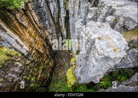 Sur Buttertubs Buttertubs passent dans Yorkshire, Angleterre, Royaume-Uni. Banque D'Images