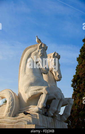 Deux chevaux statue à Belem. Lisbonne. Portugal Banque D'Images