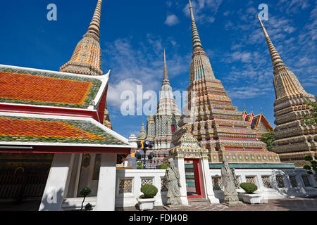 Phra Maha Chedi Si Rajakarn, La Grande Pagode de quatre rois. Temple de Wat Pho à Bangkok, Thaïlande. Banque D'Images