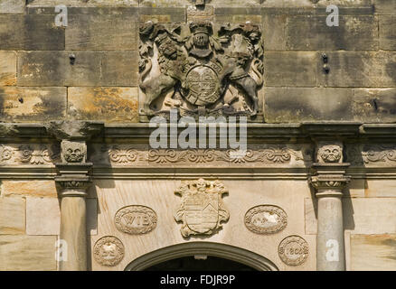 Fermer la vue de détails architecturaux sur la façade de l'hôtel de Gibside, Newcastle upon Tyne. La maison a été construite entre 1603 et 1620, avec des modifications à la fois dans les 18e et 19e siècles. Banque D'Images