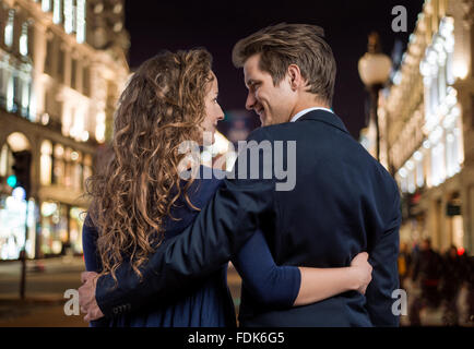 Beau jeune couple Banque D'Images