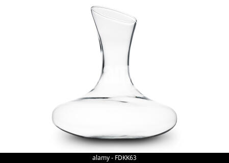 Carafe en verre classique pour le vin vide, sur fond blanc Banque D'Images