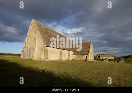 Grande grange Coxwell, Oxfordshire, une treizième siècle grange monastique cistercienne. Banque D'Images