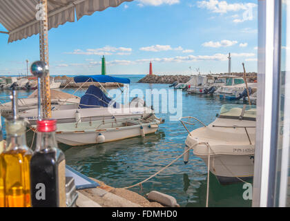 Vue de bateau restaurant Molinar Inlet le 11 novembre 2011 à Palma de Majorque, Iles Baléares, Espagne. Banque D'Images