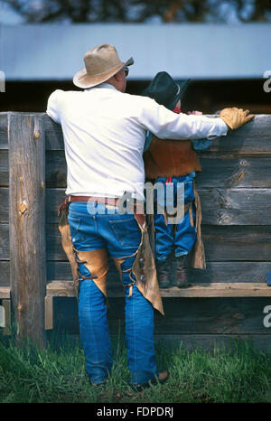 Cattle Roundup et stigmatiser sur un ranch dans le Dakota du Sud, Belle Fourche Banque D'Images