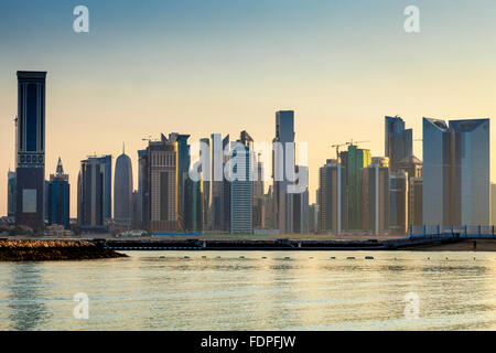 Les gratte-ciel de West Bay, Doha, Qatar Banque D'Images