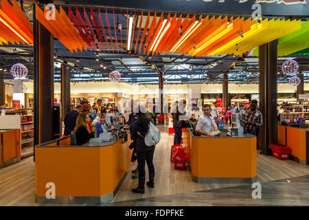 Duty Free, l'aéroport d'Istanbul, Turquie Banque D'Images