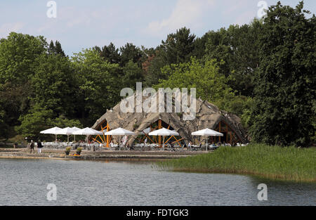 Berlin, Allemagne, Restaurant Seeterrassen Britzer dans le jardin de Britz Banque D'Images