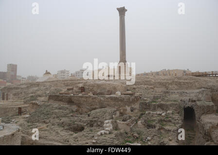 La colonne de Pompée, Alexandria, Egypte Banque D'Images