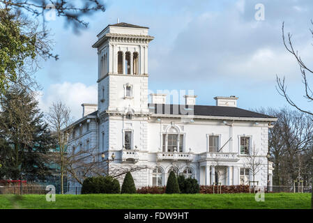 Runcorn de ville et les bureaux du conseil. Le Nord-ouest de l'Angleterre Cheshire Banque D'Images