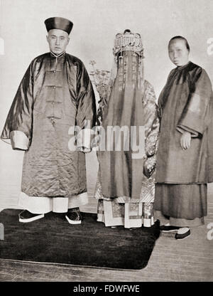 Costume de mariage chinois au 19e siècle. Après une photographie du 19e siècle. Banque D'Images