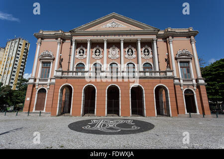 Le Theatro da Paz (Paix) théâtre situé dans la ville de Belém, l'Etat du Pará, dans le nord du Brésil. Banque D'Images