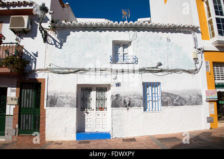 Fresque peinte sur mur de l'ancienne maison de pêcheur de Nerja sur la Costa del Sol Espagne Banque D'Images