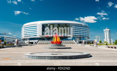 MINSK, BELARUS - 19 mai 2015 : La construction du complexe sportif Minsk Arena à Minsk, en Biélorussie. Banque D'Images