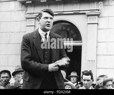 MICHAEL COLLINS (1890-1922), parlant à Dublin en 1922 Banque D'Images