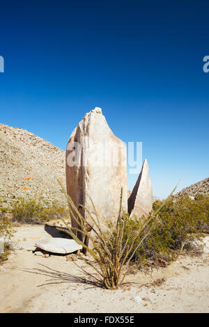 Un split rock dans Anza-Borrego Desert State Park, Californie Banque D'Images