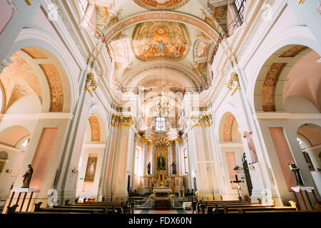 Minsk, Belarus - 20 mai 2015 : des fresques au plafond de la cathédrale de Saint Vierge Marie à Minsk, en Biélorussie. Banque D'Images