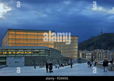 Le Kursaal, centre culturel et des congrès, à San Sebastian (Donostia), Pays Basque, Espagne. Banque D'Images