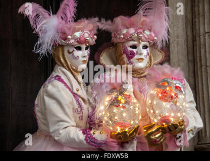 Venise, Italie. Jan 30, 2016. Carnaval de Venise 2016, la marche autour de la ville. © Patrizia Cortellessa/Pacific Press/Alamy Live News Banque D'Images