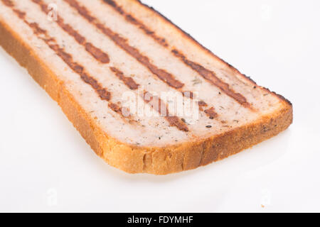 Tranche de pain avec la viande hachée, un petit-déjeuner traditionnel bulgare. Strandjanka appelé ou une princesse. Banque D'Images