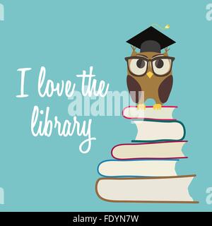 Cute owl en lunettes avec graduation cap assis sur une pile de livres. J'adore le fond de la bibliothèque. vector Illustration de Vecteur