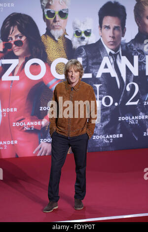 Berlin, Allemagne. 09Th Feb 2016. L'acteur américain Owen Wilson arrive à la première allemande du film 'Zoolander n°2' à Berlin, Allemagne, 02 février 2016. Le film arrive dans les salles allemandes le 18 février 2016. Photo : JOERG CARSTENSEN/dpa/Alamy Live News Banque D'Images